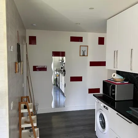 Zenith Stade Parc Expo Palais Des Sports, 2ch 4pers Parking *